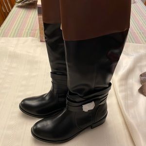 St. John’s Bay calf length boots NWT